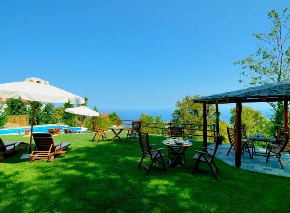 Guesthouse Theareston 자고라 외부 사진